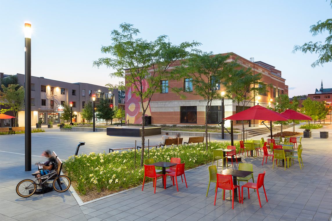 Place des festivités SaintJérôme Groupe BC2